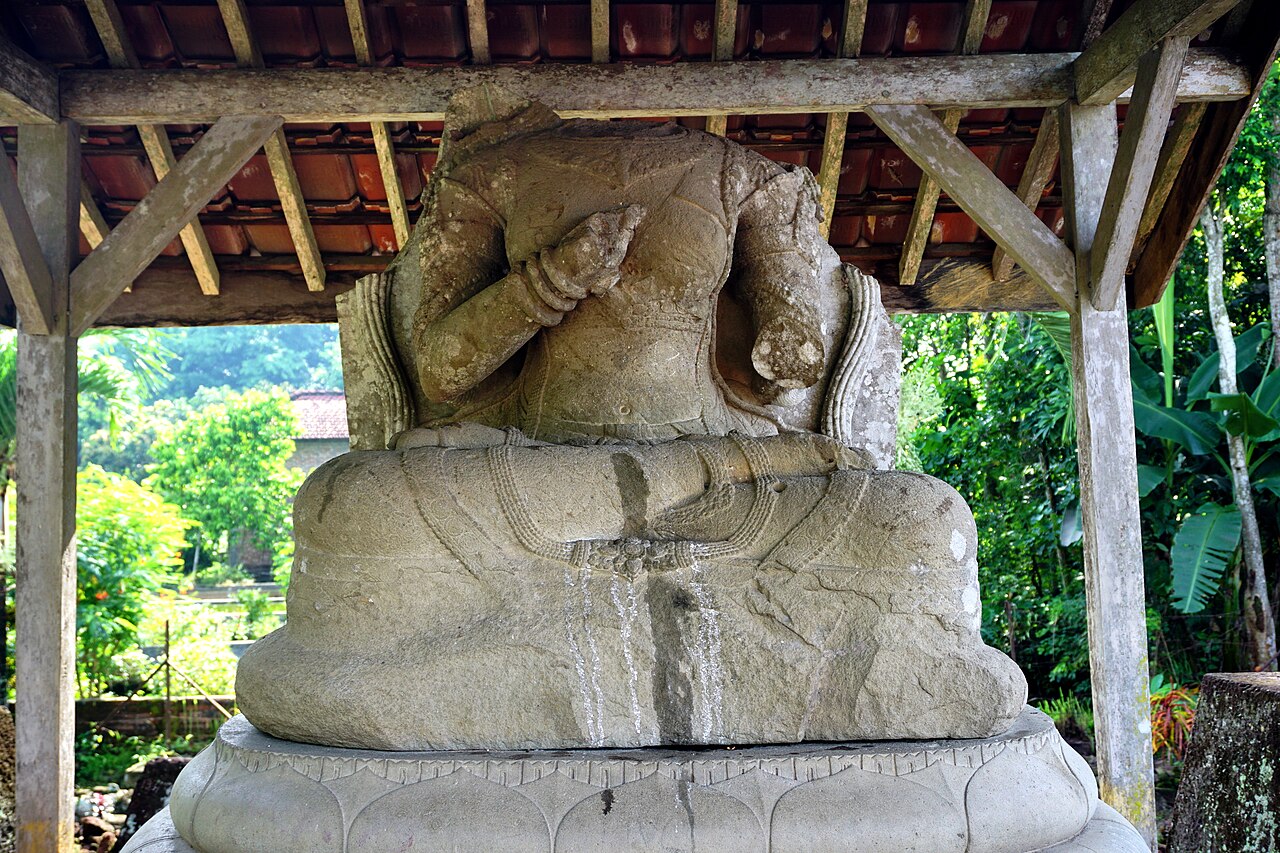 Candi Gayatri